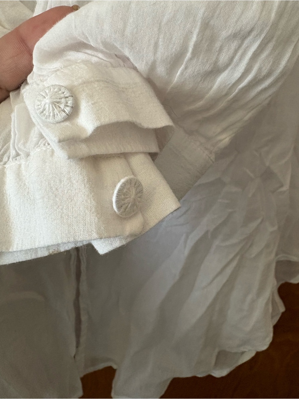 Skin Lightweight sheer White Button-Front Shirt blouse Size 1 Medium - Picture 5 of 10